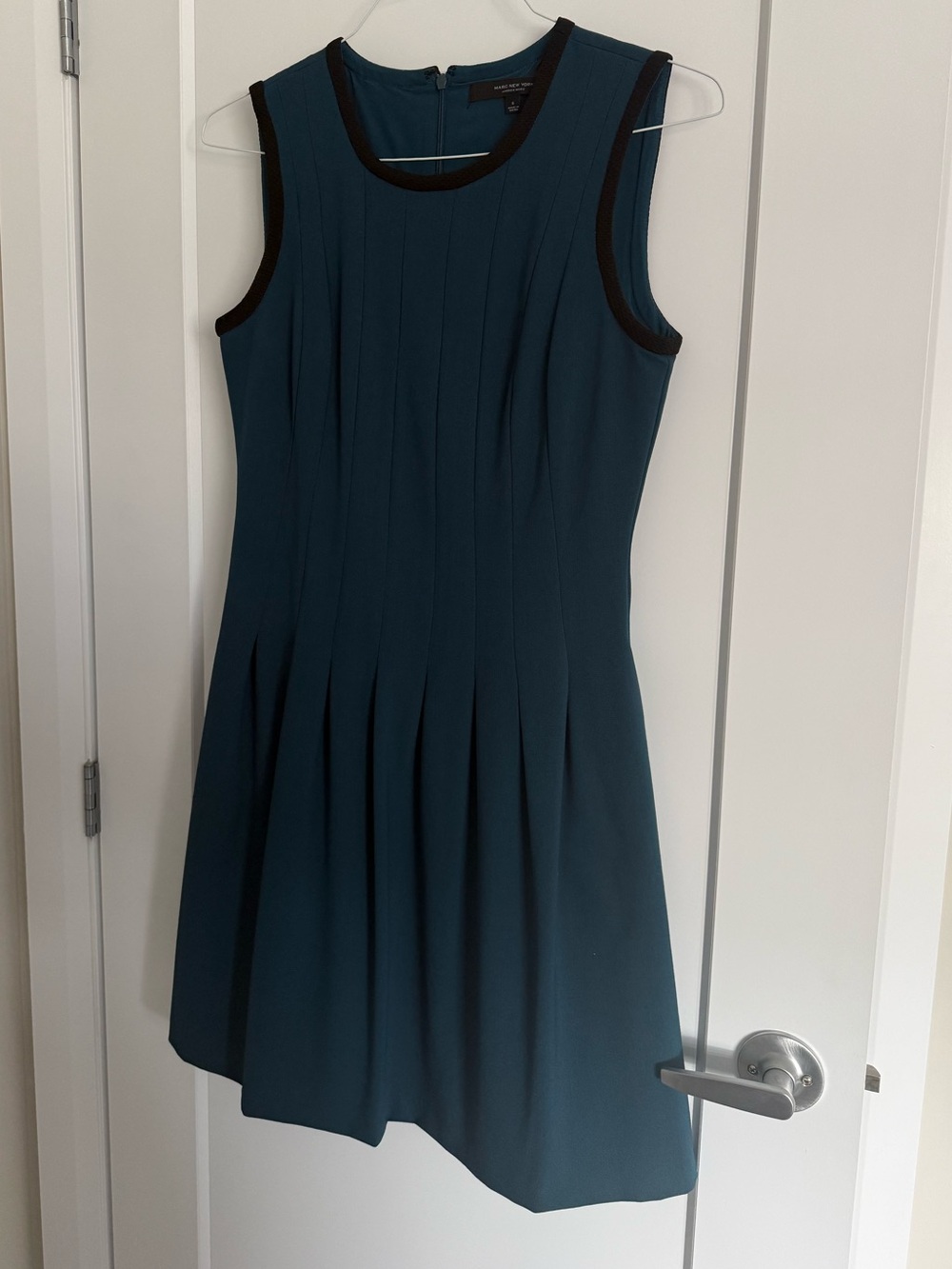 Marc New York Sleeveless Teal Pleated Day Dress with Contrast Trim